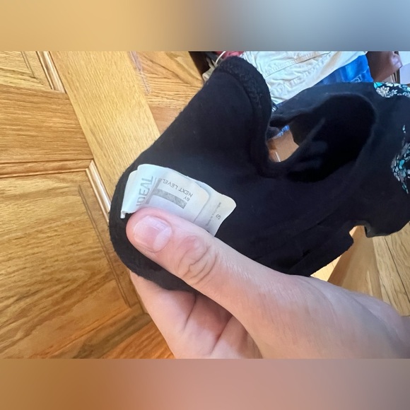 Unbranded - Black Tank Top with Floral Goat Design - Picture 2 of 3